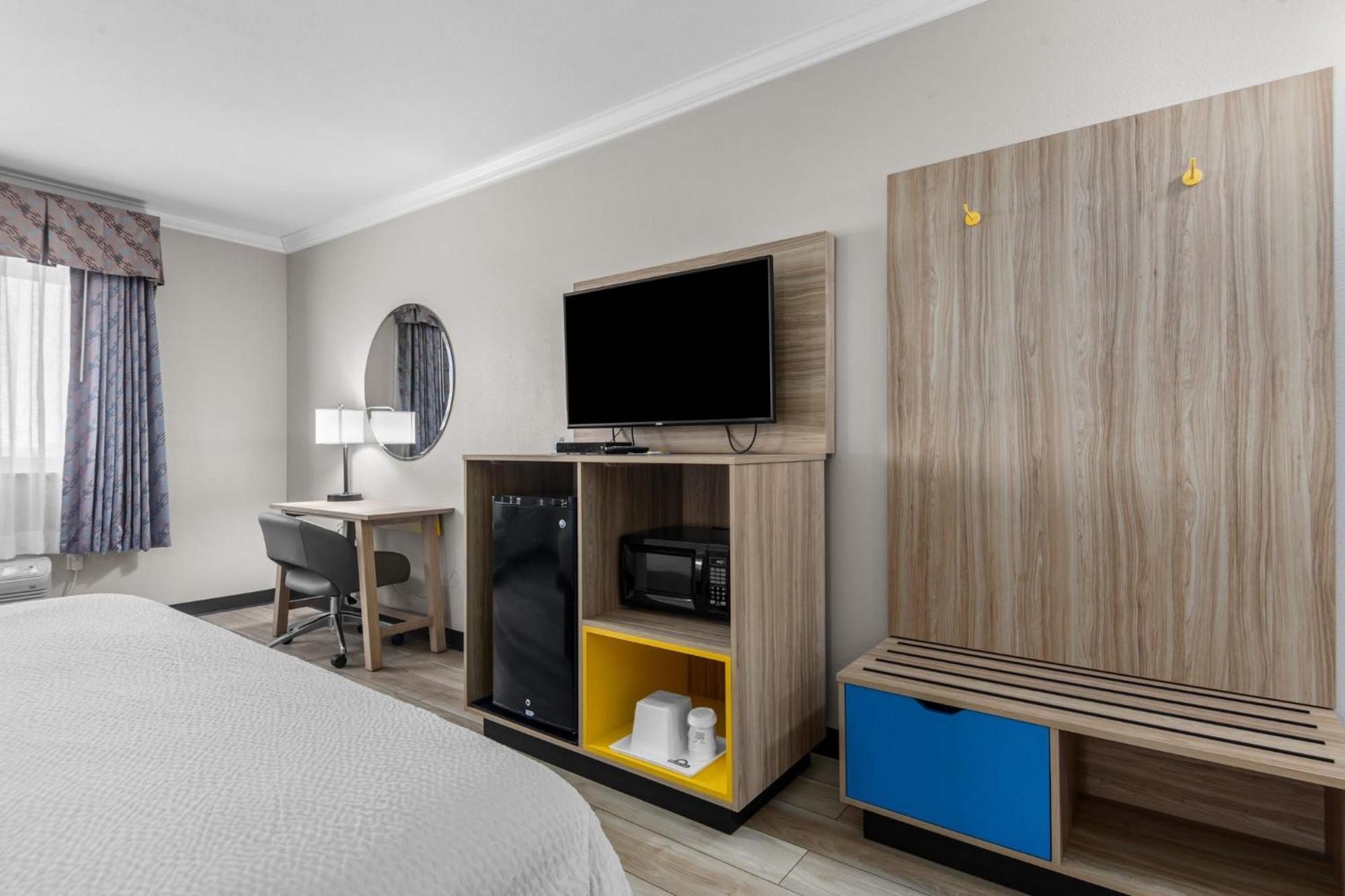 Days Inn By Wyndham Salado Экстерьер фото
